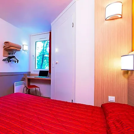Hotel Premiere Classe Geneve - Genis Pouilly