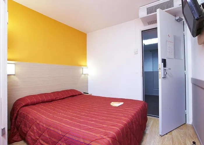 酒店 普瑞米尔杰内夫圣杰尼普利经典酒店 2*